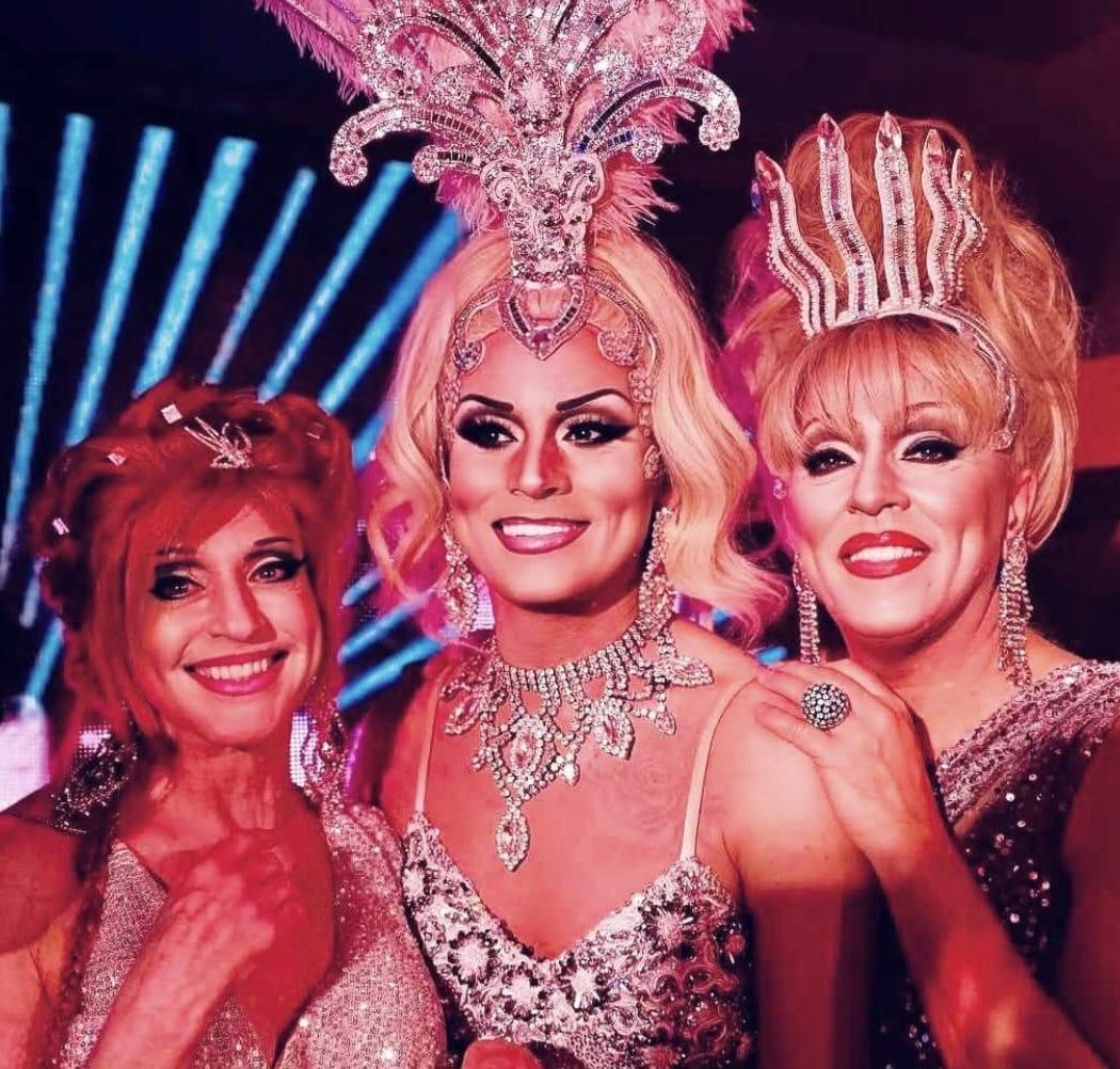 Le Cristal Cabaret 1